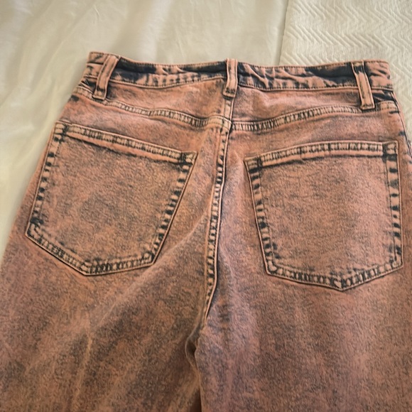 Pink acid washed wide leg, jeans by wild fable size 4 - worn once - Picture 4 of 5